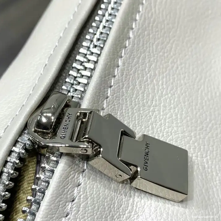 Fashionrepsfam ru Givenchy Bag 2209SW0045 0501